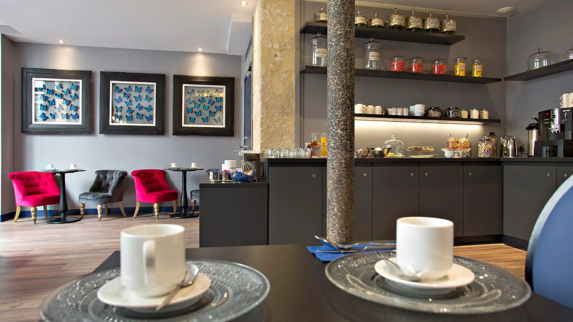 ****  Hotel Mademoiselle Paris France